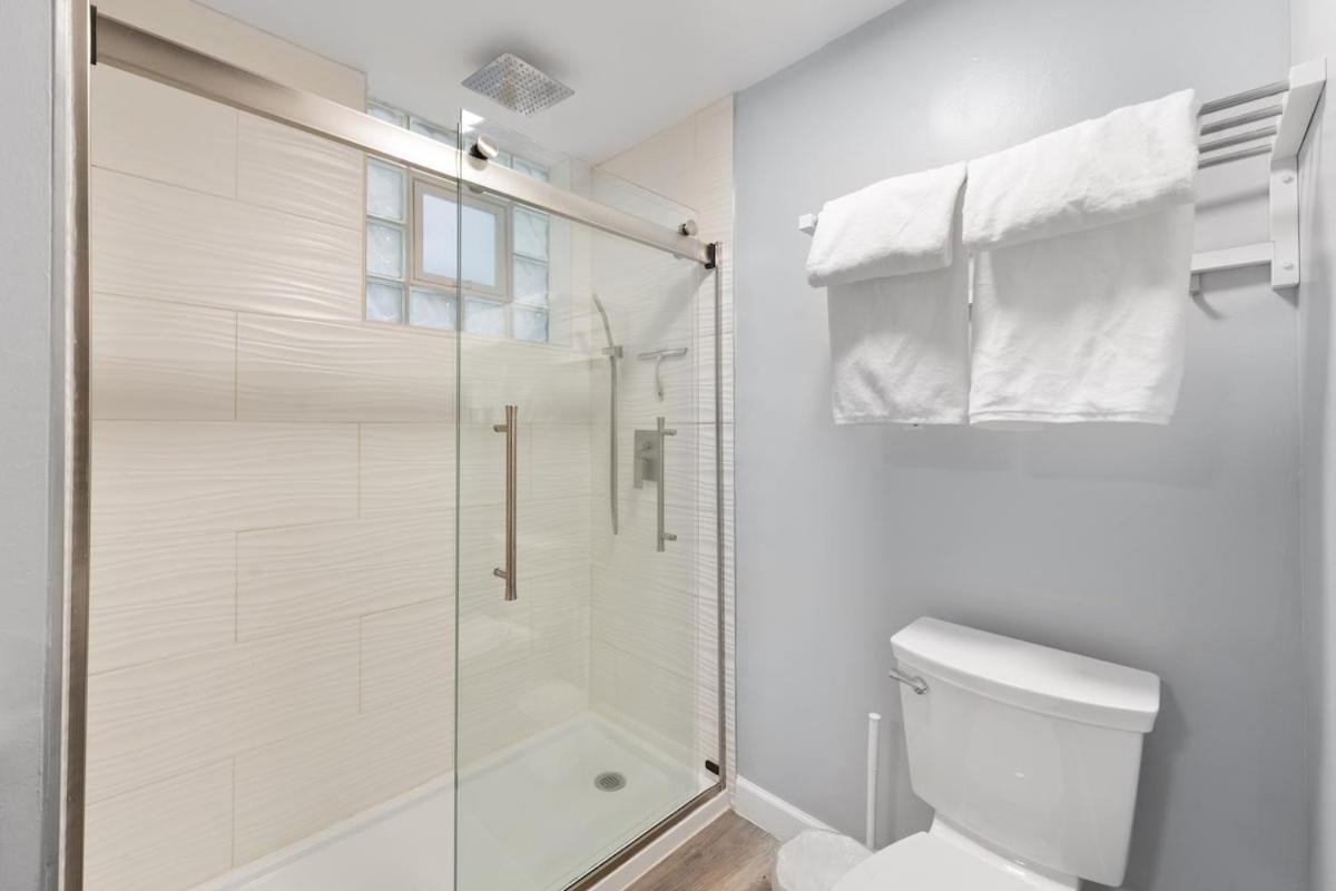 Stylish 2Br Urban Retreat In River West Chicago Exteriör bild