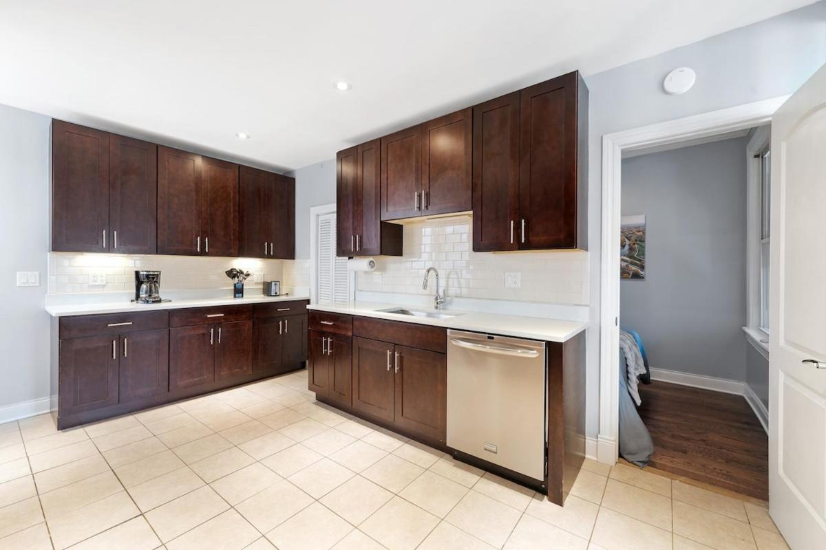 Stylish 2Br Urban Retreat In River West Chicago Exteriör bild