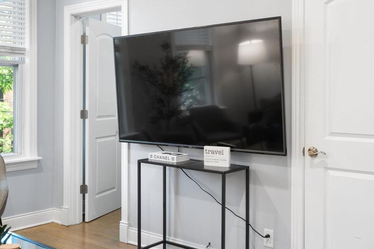 Stylish 2Br Urban Retreat In River West Chicago Exteriör bild